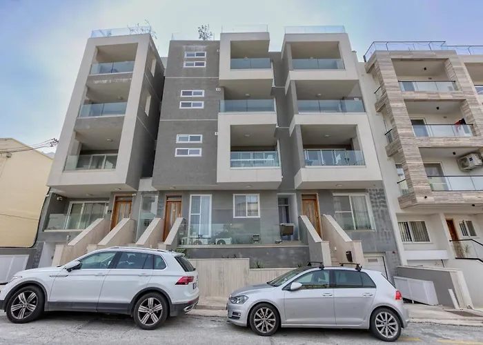 Grand 3bed Burseley Terrace Fl8 Swieqi By Homely Is-Swieqi